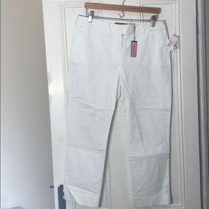 VINEYARD VINES WHITE CAPRIS SIZE 12
